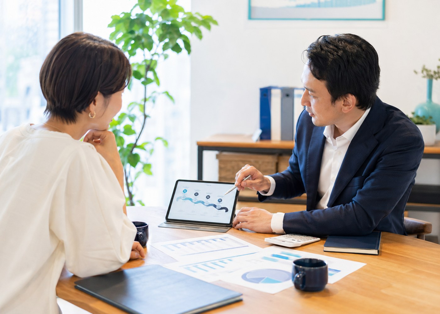 無料相談と業務改善ロードマップの相談シーン